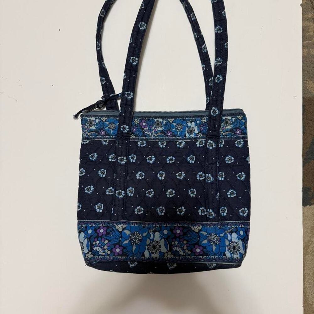 Description retired vera bradley midnight